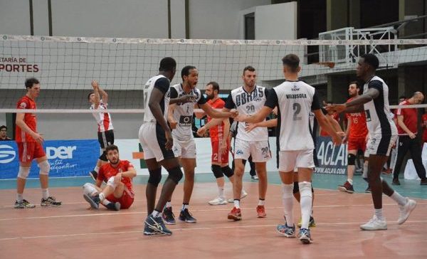 Obras cerró el año con un gran triunfo ante River