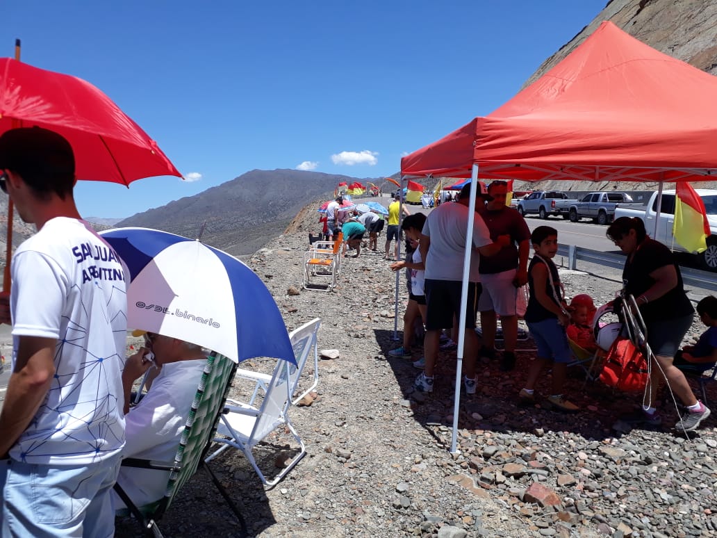 El público le puso todo el color a la segunda etapa de la Vuelta a San Juan 2019