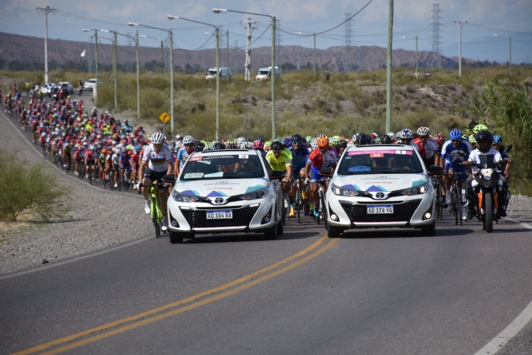Sin dudas la capital del ciclismo: una multitud pedaleó en la Gran Fondo
