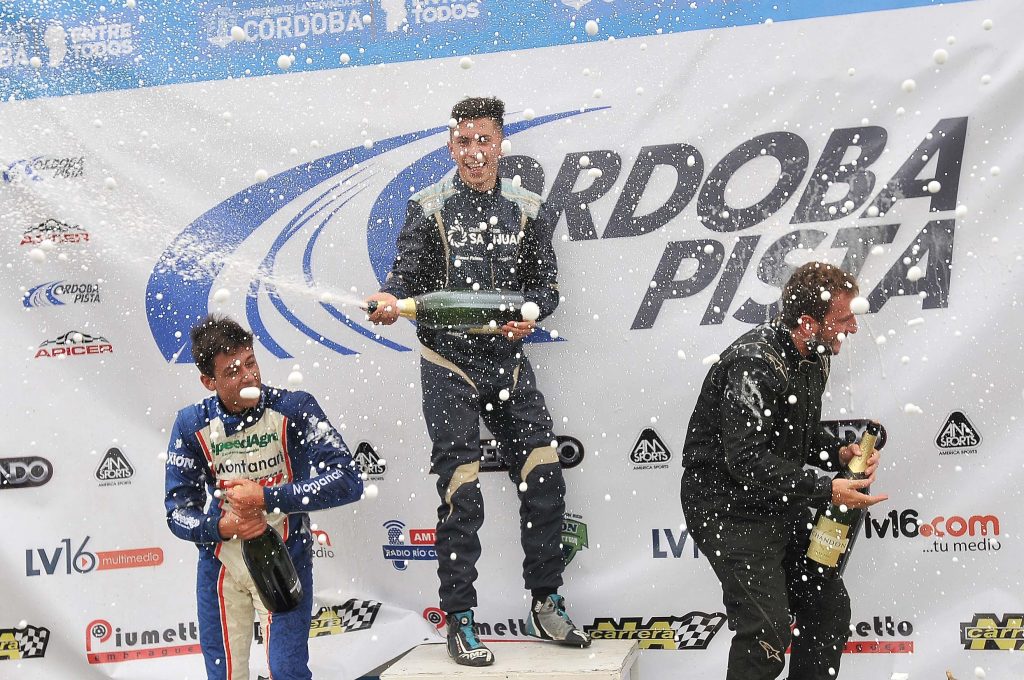 Tobías Martínez se quedó con la primera victoria en la Fórmula Renault Plus