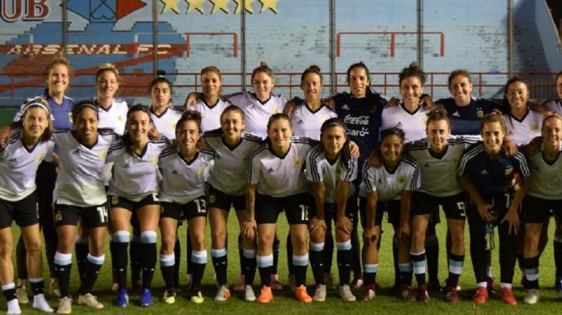Por la agresión a los jugadores de Peñarol suspendieron partido de Argentina en San Luis
