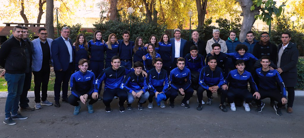 El Gobernador recibió a las selecciones de hockey, previo a los Roller Games