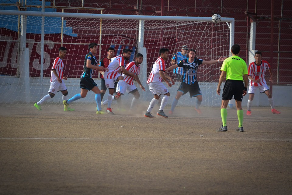 Fútbol local: a falta de una fecha, ya se conocen tres de los cuatro clasificados