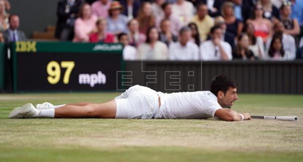 Djokovic venció 3-2 a Federer en la final más larga de la historia de Wimbledon