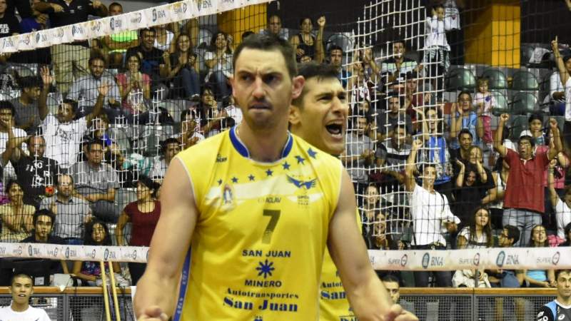 El regreso del búlgaro: Nikolay Uchikov vestirá nuevamente la camiseta del gremial