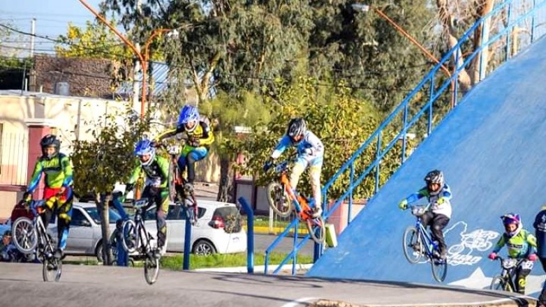BMX: 28 bikers sanjuaninos viajan a Santiago del Estero a una fecha especial del Argentino