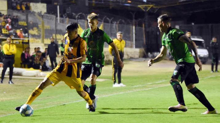 Cuando el partido se moría, Gelabert le dio la primera victoria a San Martín