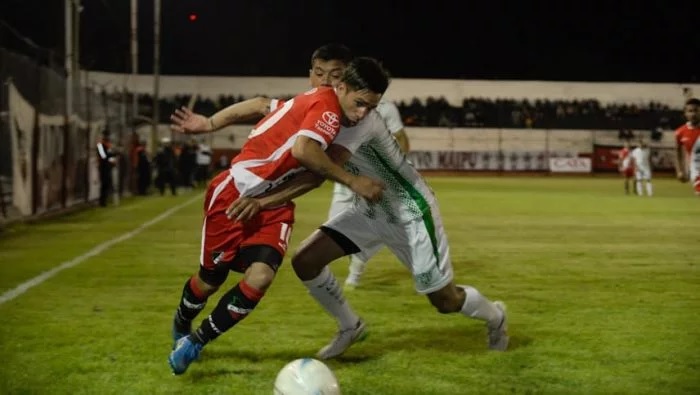 Desamparados sufrió una dura derrota por 3 a 0 ante el Deportivo Maipú