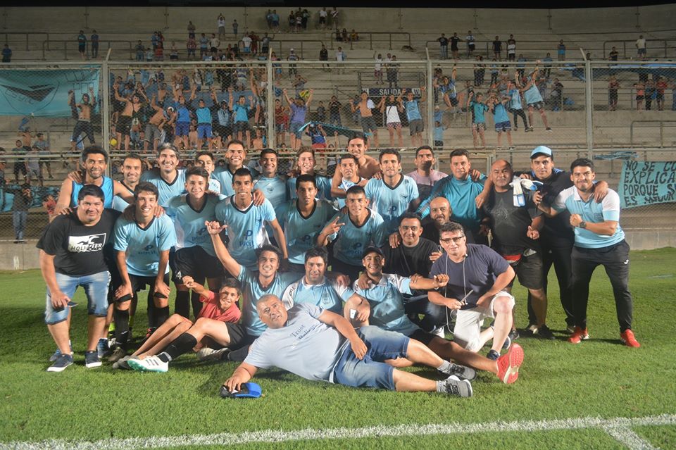 Carpintería venció a Villa Obrera y es el primer finalista del local