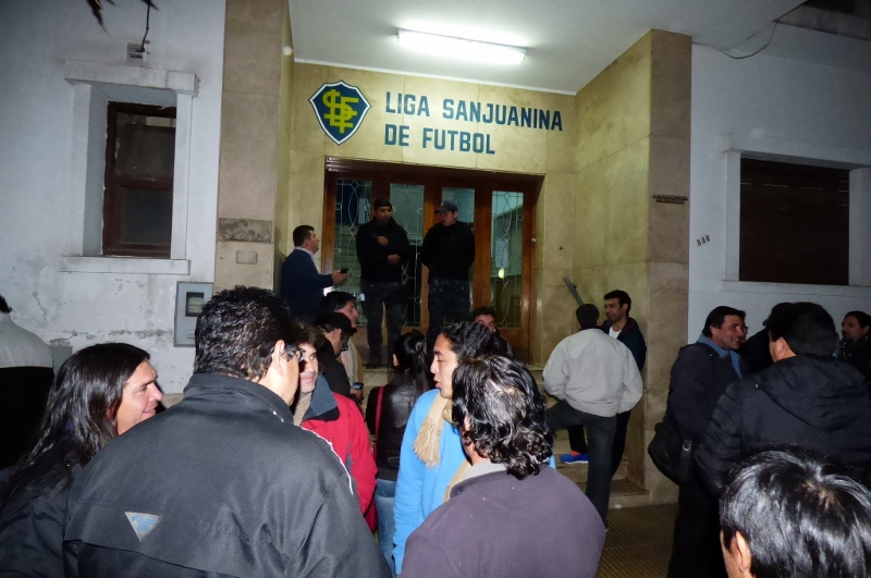 La pandemia pospuso las elecciones de autoridades en fútbol y hockey sobre patines
