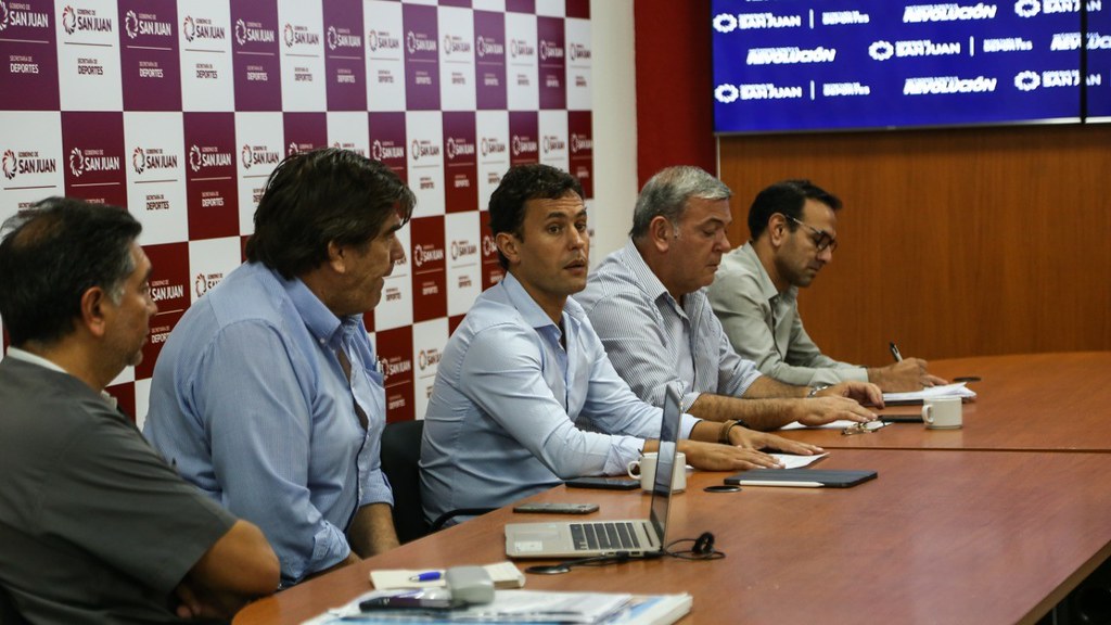 Por el coronavirus cierran clubes y gimnasios de San Juan