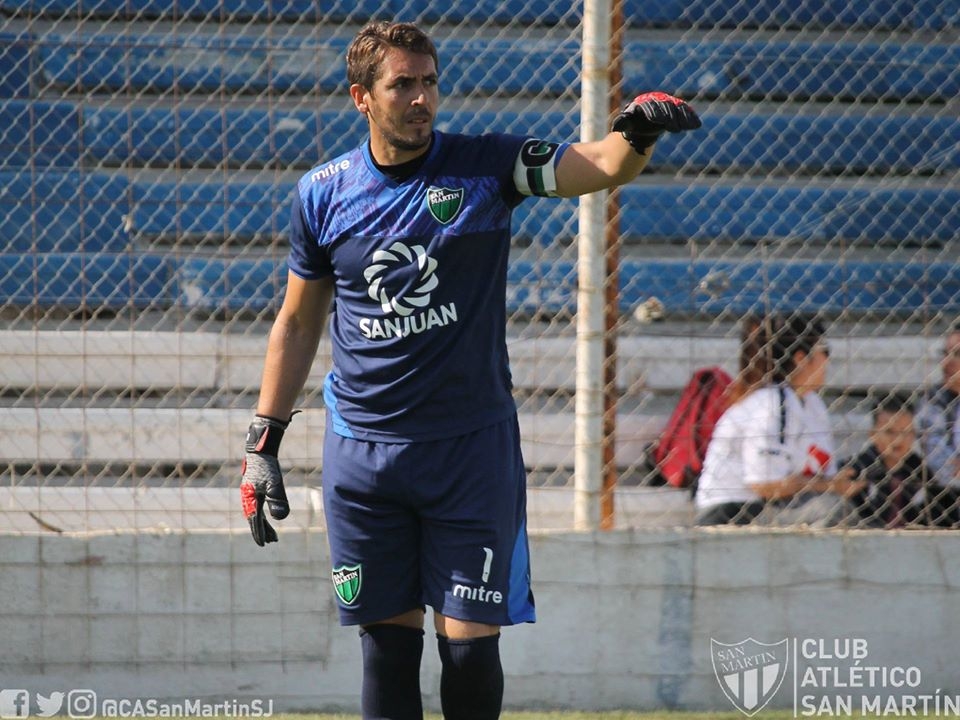 Ardente: «Sería injusto que los clubes de las provincias estemos entrenándonos»