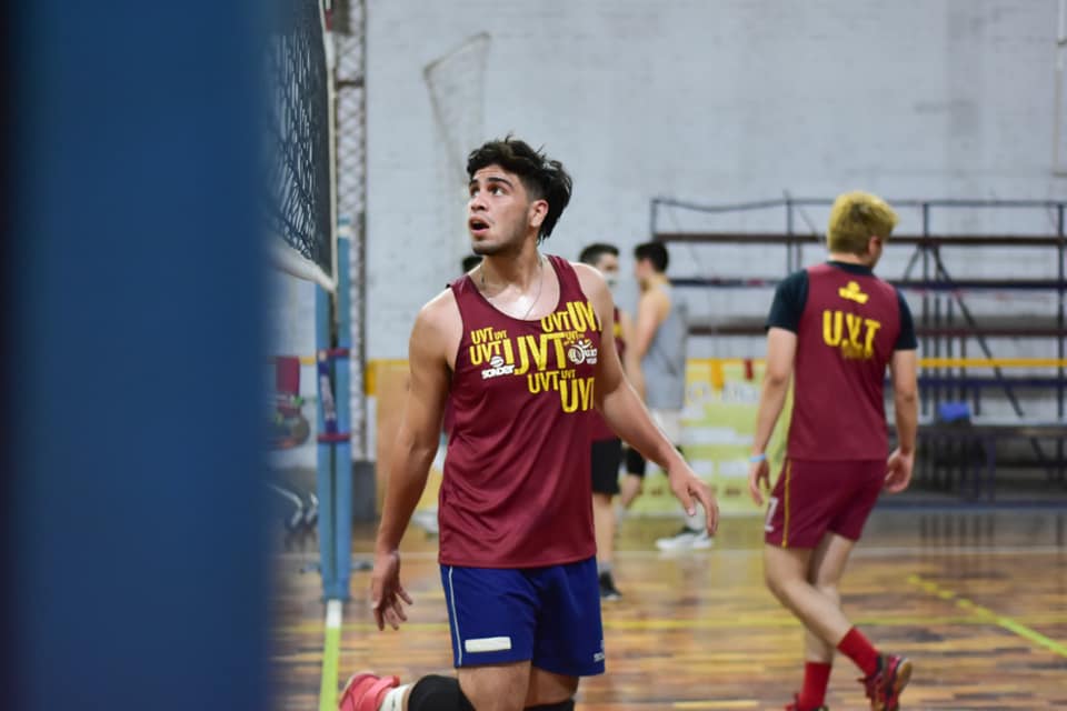 Vóley: llegaron 3 nuevos refuerzos para la UVT