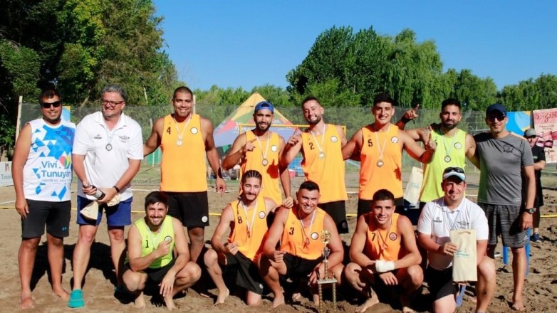 San Juan crece exponencialmente en el beach handball