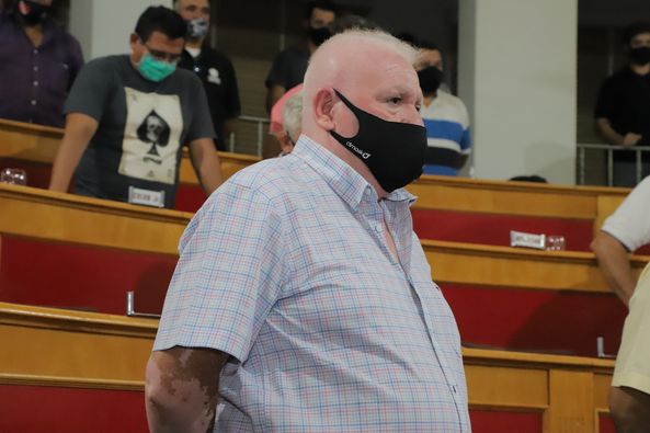 Por malversación de fondos, imputan al presidente de Peñarol Oscar Cuevas