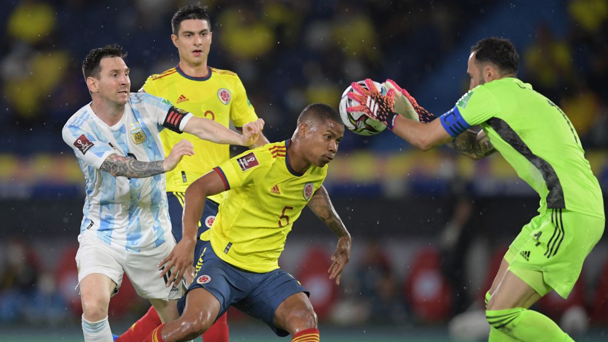 Argentina se quedó en el final y Colombia lo empató sobre la hora