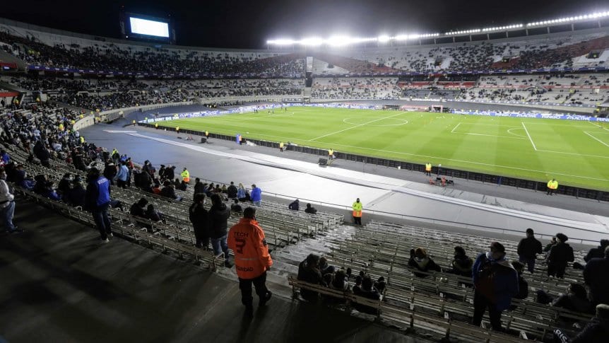 La vuelta del público en el fútbol argentino, cada vez más cerca
