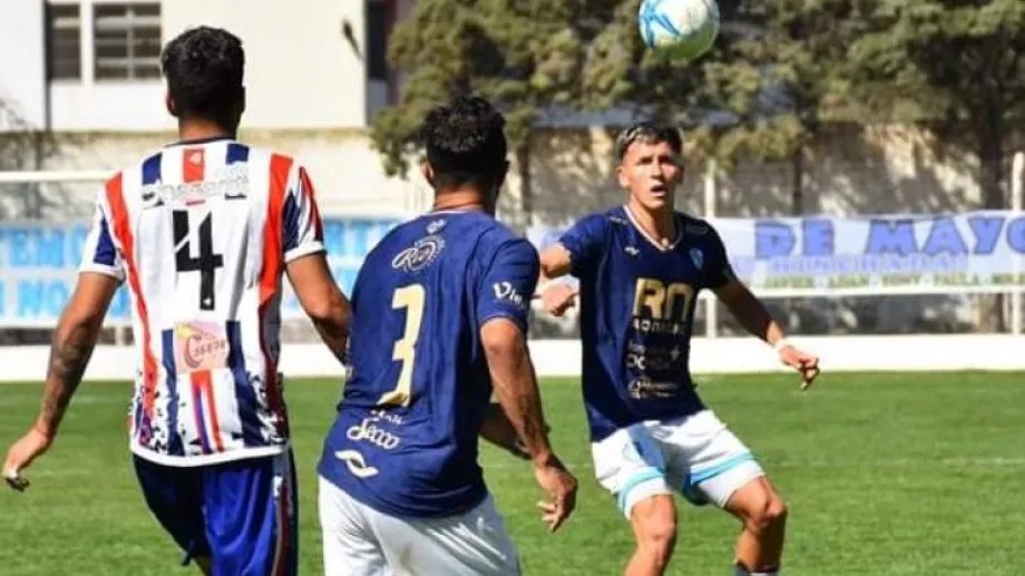Peñarol consiguió un valioso empate en su visita a Bolivar