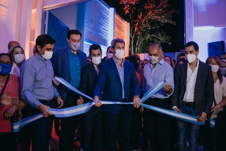 Uñac inauguró el techado del club Lanteri