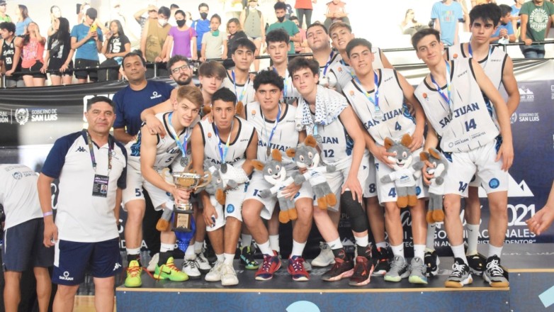 Medallas de plata para el básquet y vóley masculinos en el cierre de Binacionales