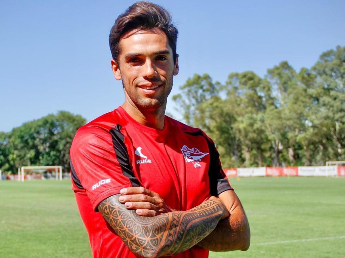 Emmanuel Más tiene Covid-19 y se pierde el primer partido con Estudiantes