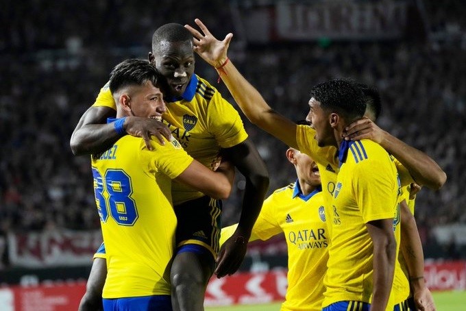Boca juega el Superclásico ante River con camiseta alternativa
