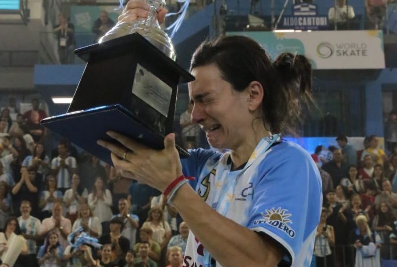A pura emoción y siendo campeona mundial se retiró de Las Águilas Adriana Gutierrez