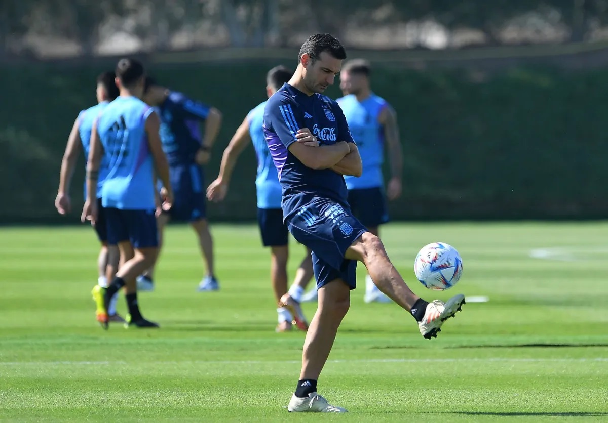 La Selección entrenó analizando cambios y recibe por primera vez a sus familiares