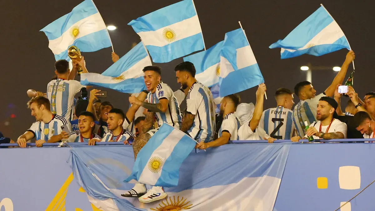Este Martes será feriado nacional para recibir a los Campeones del Mundo