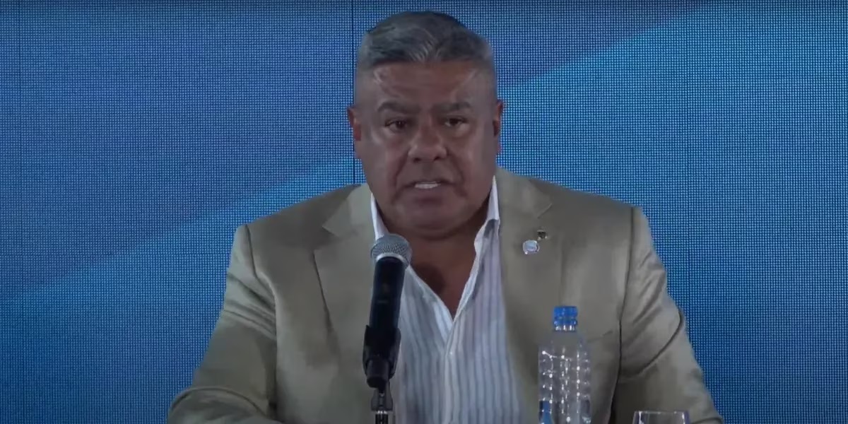 Chiqui Tapia encabezó el lanzamiento de la candidatura de Argentina para el Mundial 2030