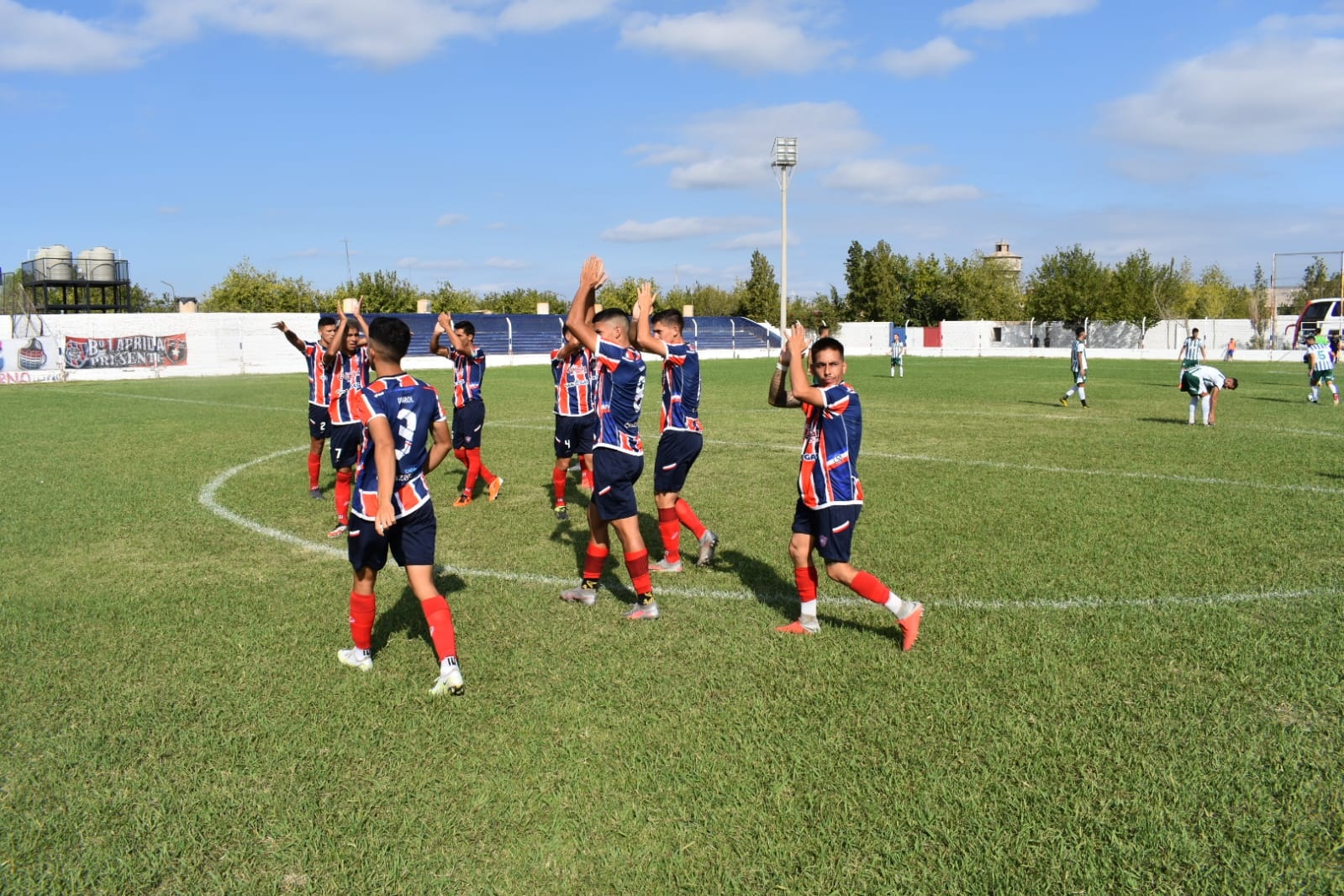 Peñarol y un duelo clave en San Luis para salir del fondo de la tabla