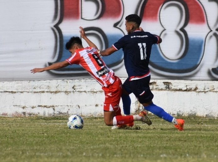 Peñarol logró su primera victoria, tras vencer a  San Martín de Mendoza