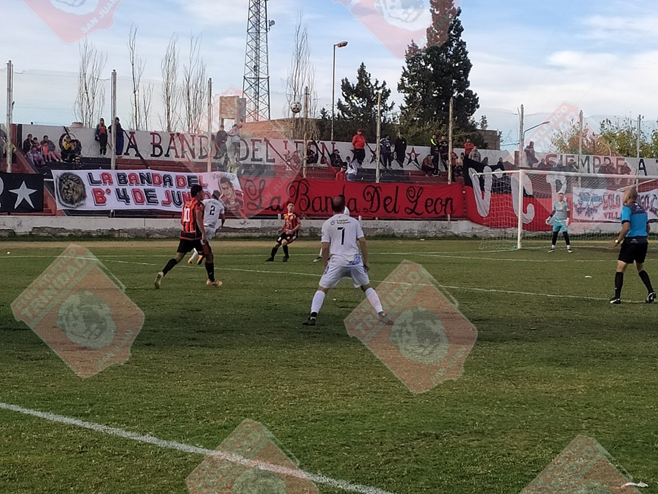 Fútbol sanjuanino: de local Trinidad bajó al puntero Colón Juniors