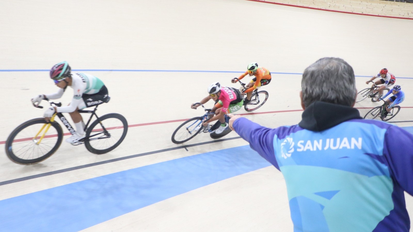 Comenzó el Argentino de Pista en el flamante Velódromo Vicente Chancay