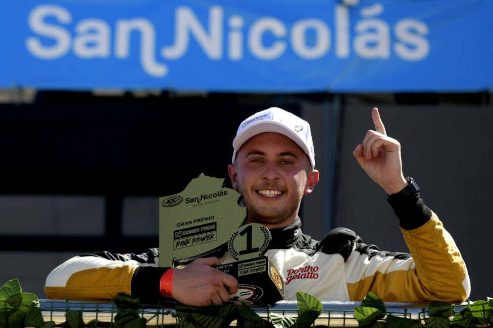 Tobías Martínez imparable en la Copa de Plata