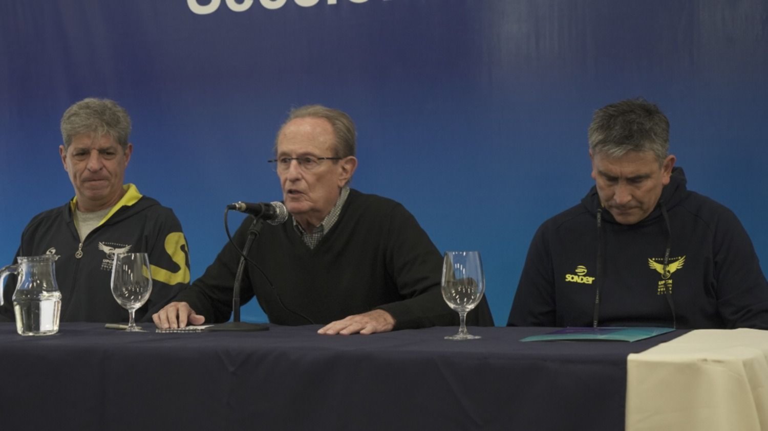 Pepe Villa: «Ciudad Vóley es el titiritero de todo esto»