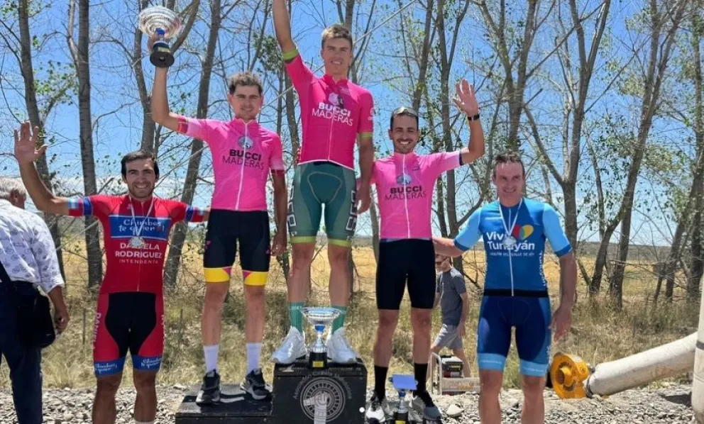 Leonardo Cobarrubia se queda con el Gran Premio Aserradero Bucci en Mendoza