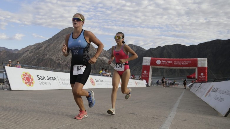 Exitosa edición del Triatlón Cordillerano en Punta Negra
