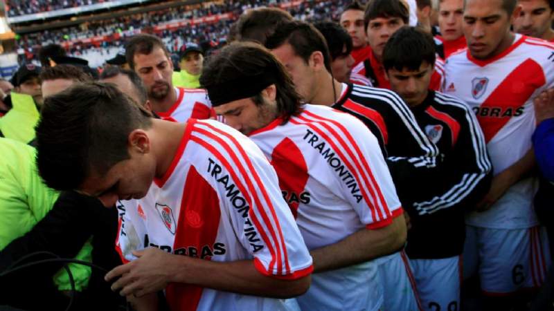 La RAE lo hizo de nuevo: ahora se burló de River por el descenso