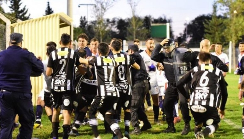 Desafiliaron a Sportivo Victoria de la AFA por la violencia contra Peñarol