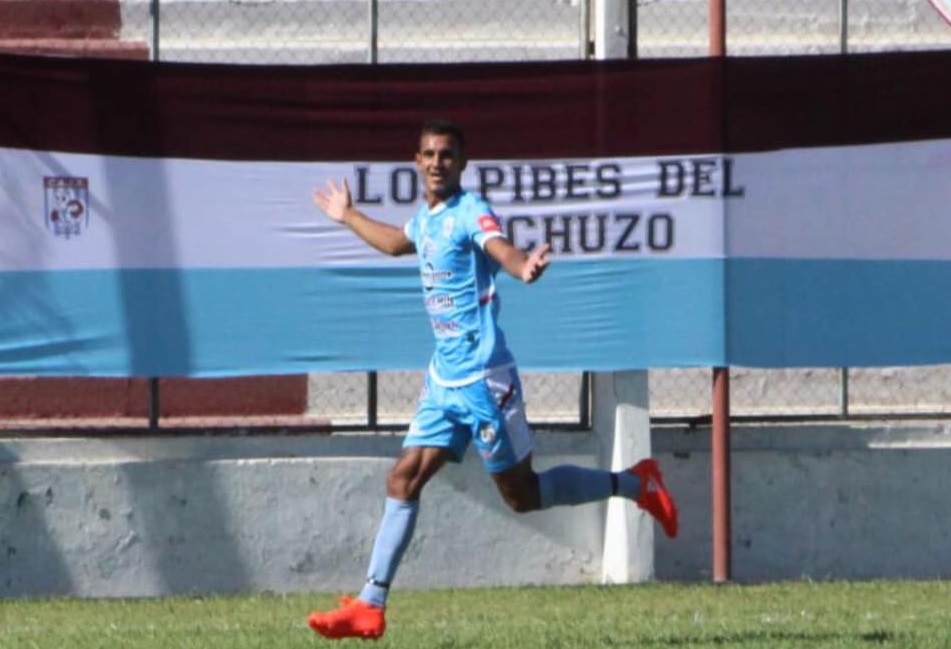 Alianza goleó en Santa Lucía a Peñaflor y quedó con puntaje perfecto