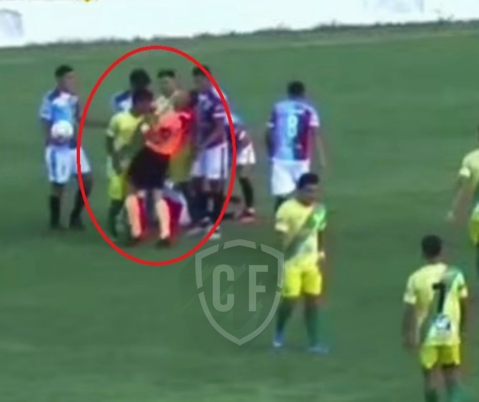 Por un cabezazo al árbitro, suspendieron Alianza-Peñaflor: el lechuzo ganaba 3 a 0